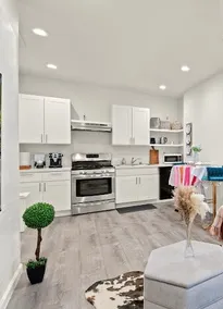 Near ON|Claremont |Vic Gardens | Mills |1B1B30%Off - Image 5
