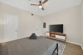1 Bedroom 1 bath, 2 Bed, Apt With Pool & Gym 106 - Image 5
