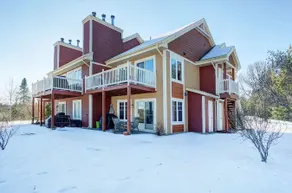 Golf, BBQ, Pool - 5 Min to Mont-Tremblant Magic! - Image 2