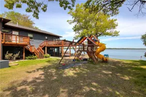 7BR Luxury Waterfront Retreat on Grindstone Lake - Image 4