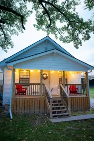 Bachelorette HQ | 2BR | Wine Patio | Near Downtown - Image 2