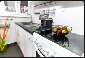 Detached Garden House - Image 5