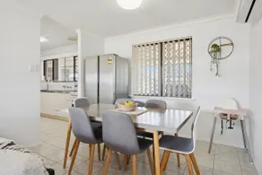 Mandurah Central - Entire 3bdm Home & Parking - Image 3