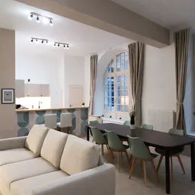 Renovated accommodation opposite Château, 105 m², 7 guests - Image 4