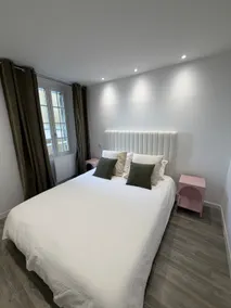 Vieux-Port Apartment - Image 3