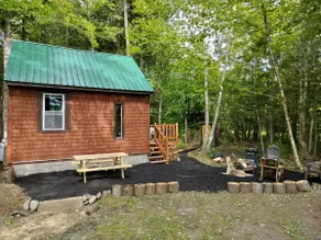Tiny Tupper Cabin in the Woods - Image 4