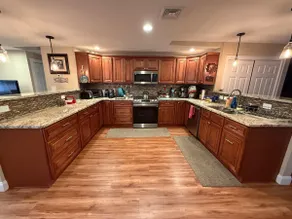 1,500 sq feet one level ranch completely remodeled - Image 4