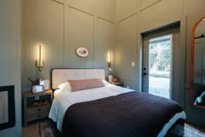 Frontcountry Cabin 6 | Private Barrel Sauna - Image 4