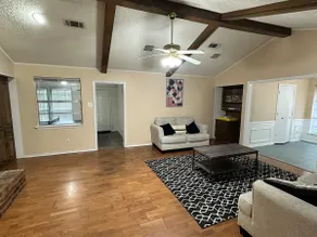 NEW Grand Escape For Large Families and Groups - Image 4