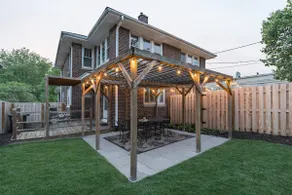 3BR Dundee • Near DT, UNMC, Creighton, UNO - Image 5