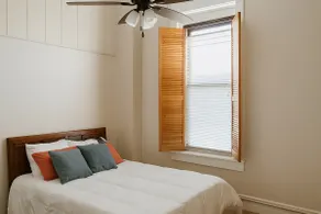 15 % off | Historic Bank | Wi-Fi | Close to Purdue - Image 4