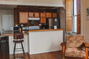 15 % off | Historic Bank | Wi-Fi | Close to Purdue - Image 3