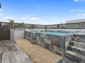 Zaturn Residence - Image 2