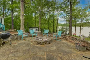 The Great North Lakehouse - Image 3