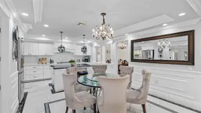 20% OFF Monthly Arcadia Luxury 5BR Villa + Jacuzzi - Image 3