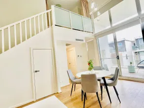 Modern Two-Level Apartment in the Heart of Epping - Image 5