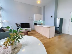 Modern Two-Level Apartment in the Heart of Epping - Image 2
