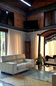 LAWAng - A Breezy Malay - Style Retreat at Ijok - Image 2