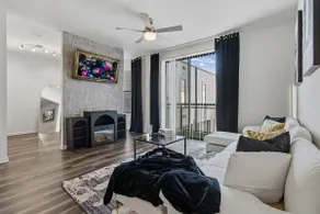 Walkable Domain 2BR w/ Pool, Dining & Luxury Shops - Image 3