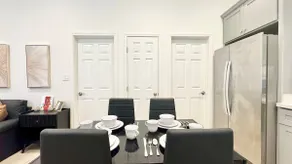 Spacious Garden 1BR/1BA: Full Kitchen & Laundry - Image 3