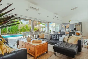 Villa Lua at Palm Beach Hotel Area - Image 3