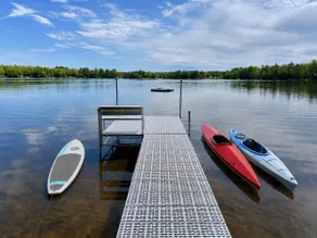 Full Rec Lake•Sleeps 12•Dock•Kayaks•SwimRaft - Image 3