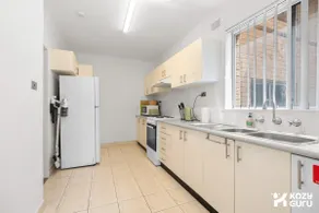 KozyGuru | Westmead | 2Bed Unit + Free Parking - Image 4
