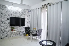 Nest2 Apt 31st floor 1BHK AC suite@Amanora Park. - Image 5