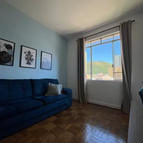 Downtown Apartment with Parking - Image 4