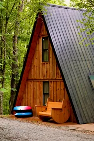 Riverfront A-frame cabin minutes from downtown - Image 2