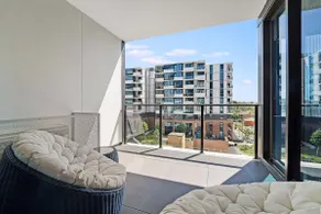 Cosy 1 BDR in Bankstown with Free Parking - Image 4