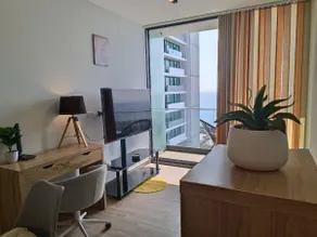 Studio · Ocean view · 19th floor · Fast WiFi - Image 4
