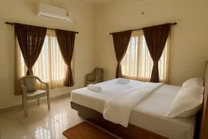Savi Service Apartments - Image 2