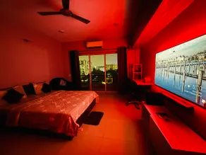 The Xanadu Experience – Couple Friendly Comforts - Image 2