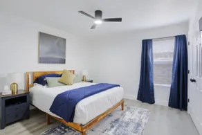 Business Travel |Sleeps 10 |Fast Wi-Fi & Workspace - Image 2