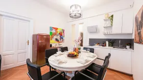 3 Bedroom Deluxe Apartment - Image 2