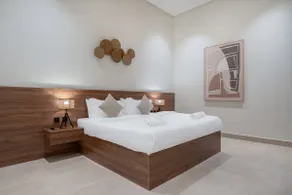 3BR | High Ceilings & Premium Amenities - Image 4