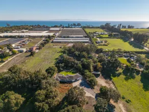 2 Acre Coastal Farmstead - Pet, RV, Horse Friendly - Image 4