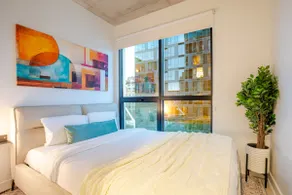 Luxe Stay District | Parking, Gym & Pool - Image 4