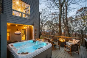 Hilltop Hideaway - Wintergreen 5BR with Hot Tub - Image 3