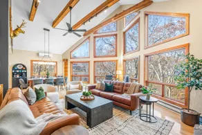 Hilltop Hideaway - Wintergreen 5BR with Hot Tub - Image 4