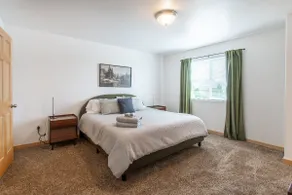 3BR | 7 minutes to Sanford, Fenced Yard, Games - Image 4