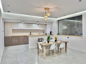 Luxury 3 bedroom apartment with large living room and outdoor seating - Image 3