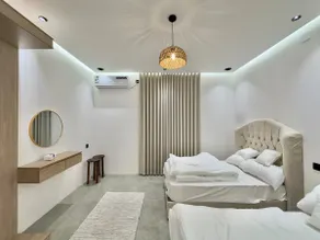 Luxury 3 bedroom apartment with large living room and outdoor seating - Image 4