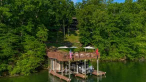 Lakeside Lodge Retreat | Luxury Cabin on Watts Bar - Image 4