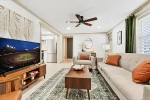Stylish Getaway Near Knoxville & The Smokies - Image 5