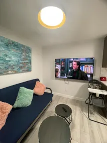 Cozy and modern two bedroom guest suite - Image 3