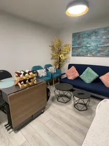 Cozy and modern two bedroom guest suite - Image 2