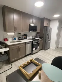 Cozy and modern two bedroom guest suite - Image 4