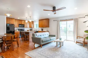 4BR | Sleeps 8, Fenced Yard, Games, King x 2 - Image 2